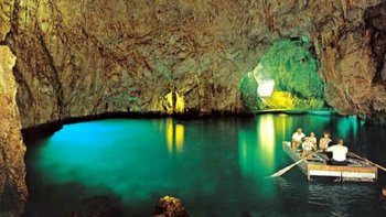 Interno della Grotta dello Smeraldo di Conca dei Marini